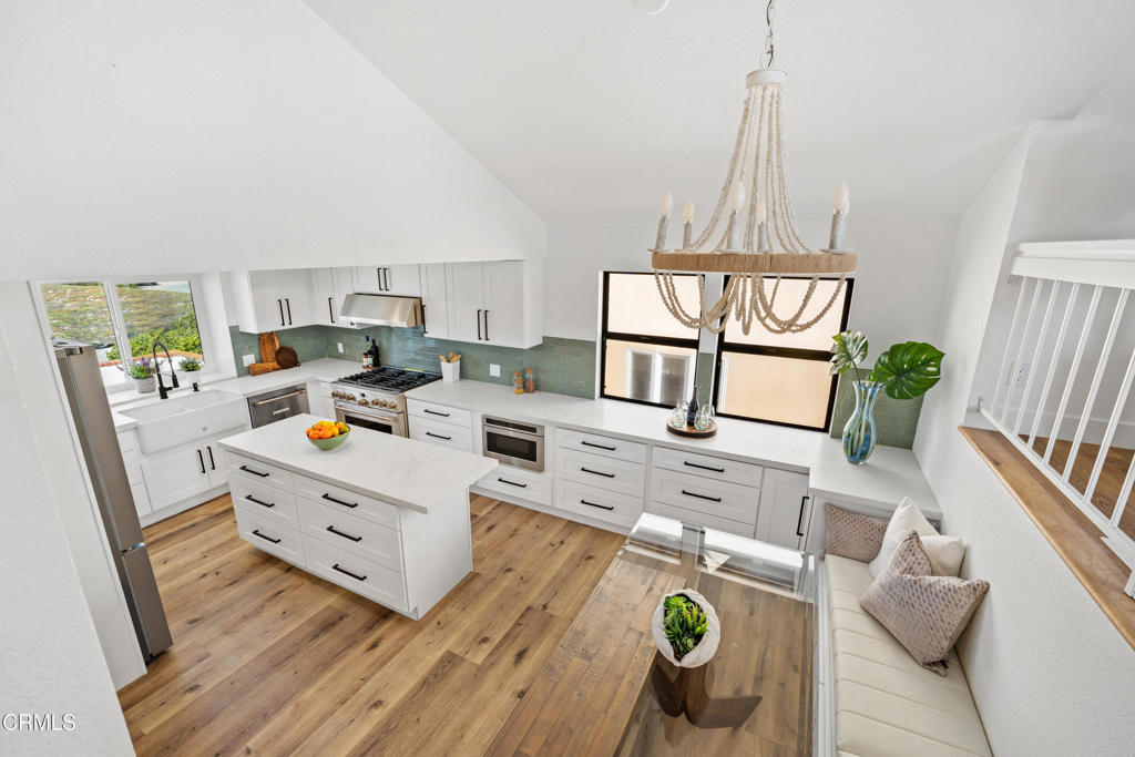 5304 Whitecap Street