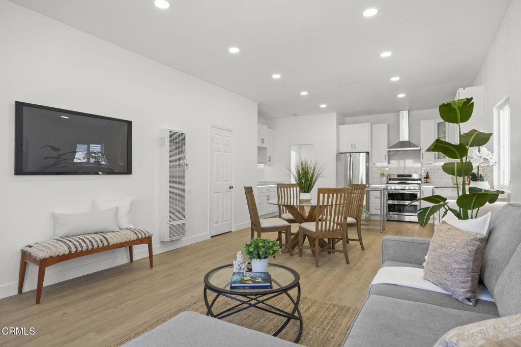 152 Los Angeles Avenue