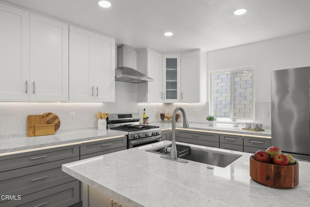 152 Los Angeles Avenue