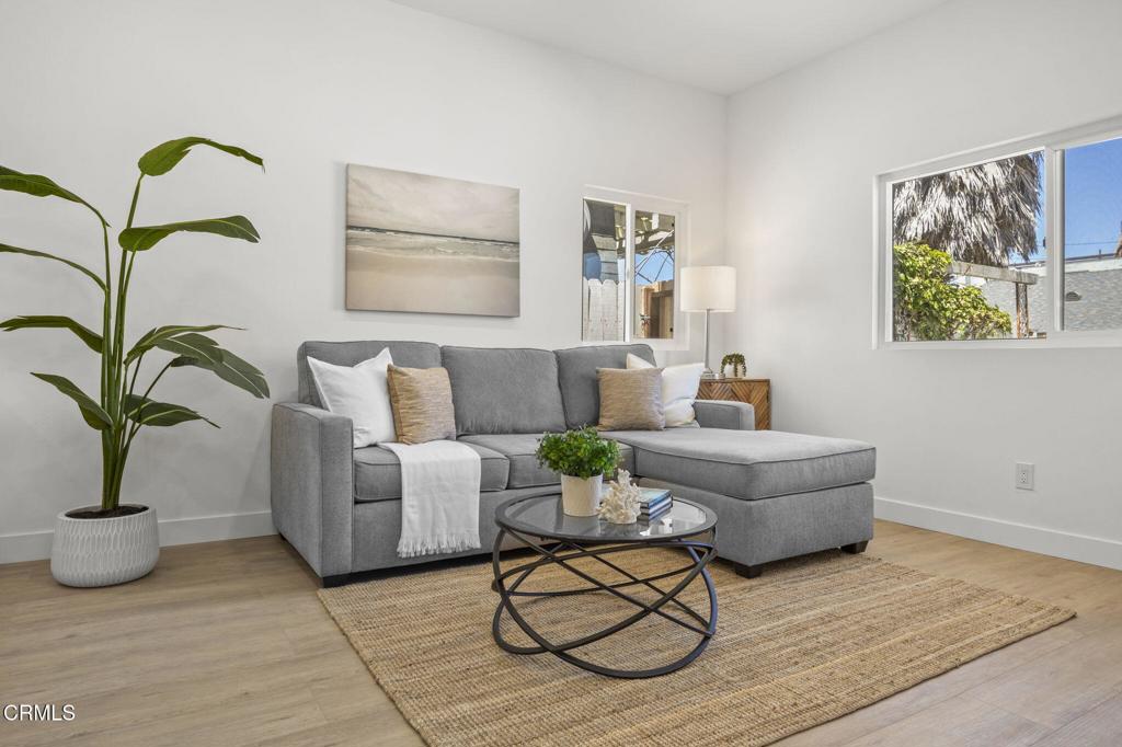 152 Los Angeles Avenue