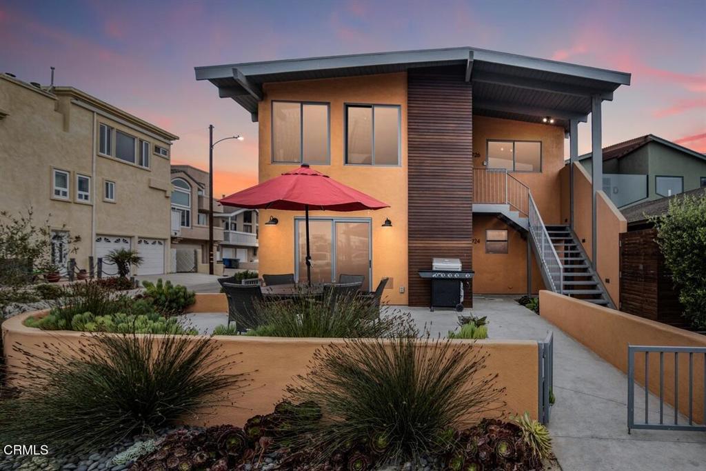 2924 Lakeshore Court