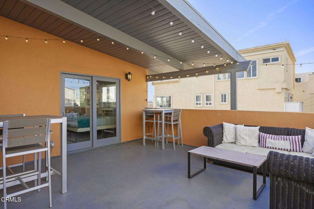 2924 Lakeshore Court