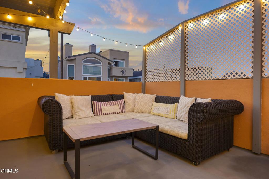 2924 Lakeshore Court