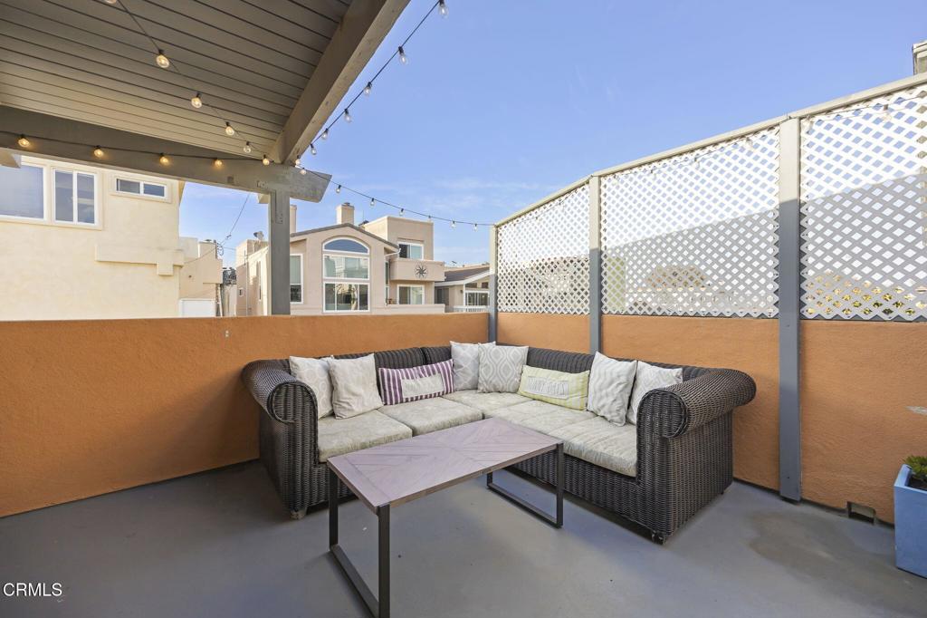 2924 Lakeshore Court