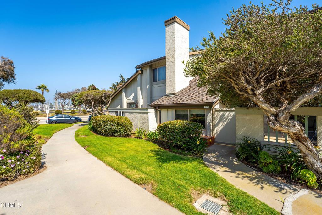 3125 Harbor Boulevard