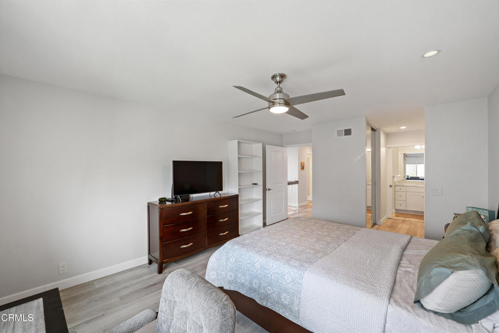 3125 Harbor Boulevard