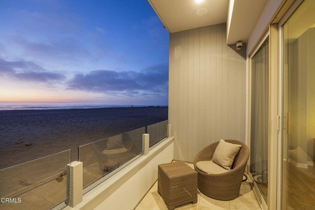 815 Mandalay Beach Road
