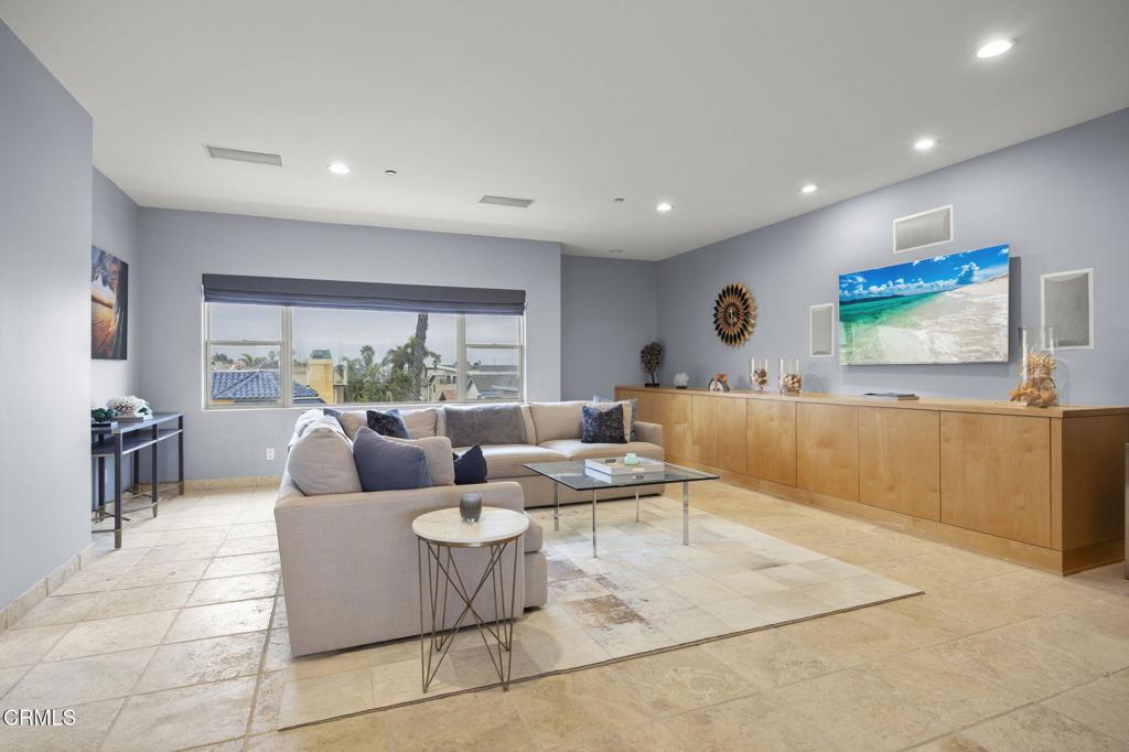 815 Mandalay Beach Road