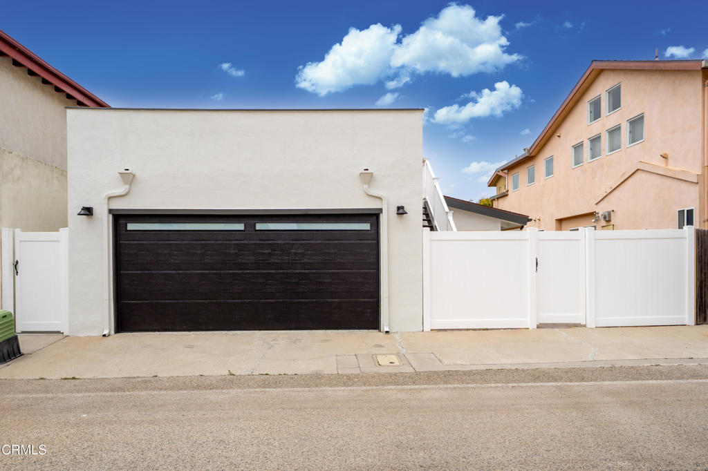 4834 Island View Street