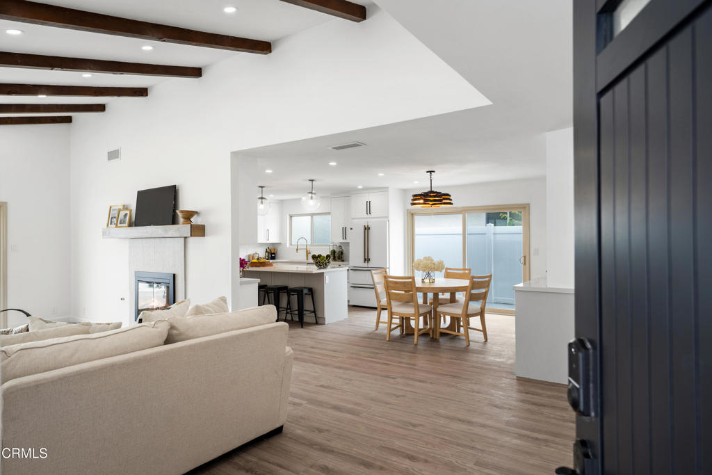 4834 Island View Street