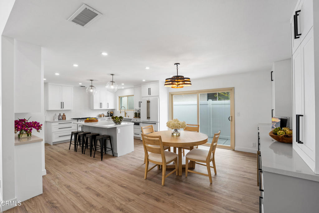 4834 Island View Street