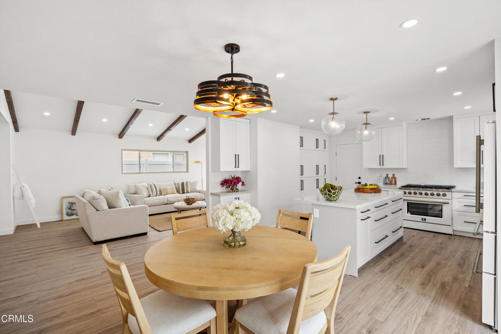 4834 Island View Street