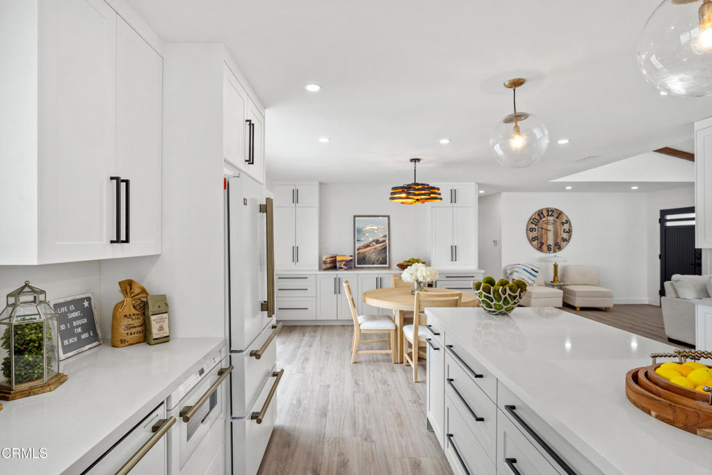 4834 Island View Street