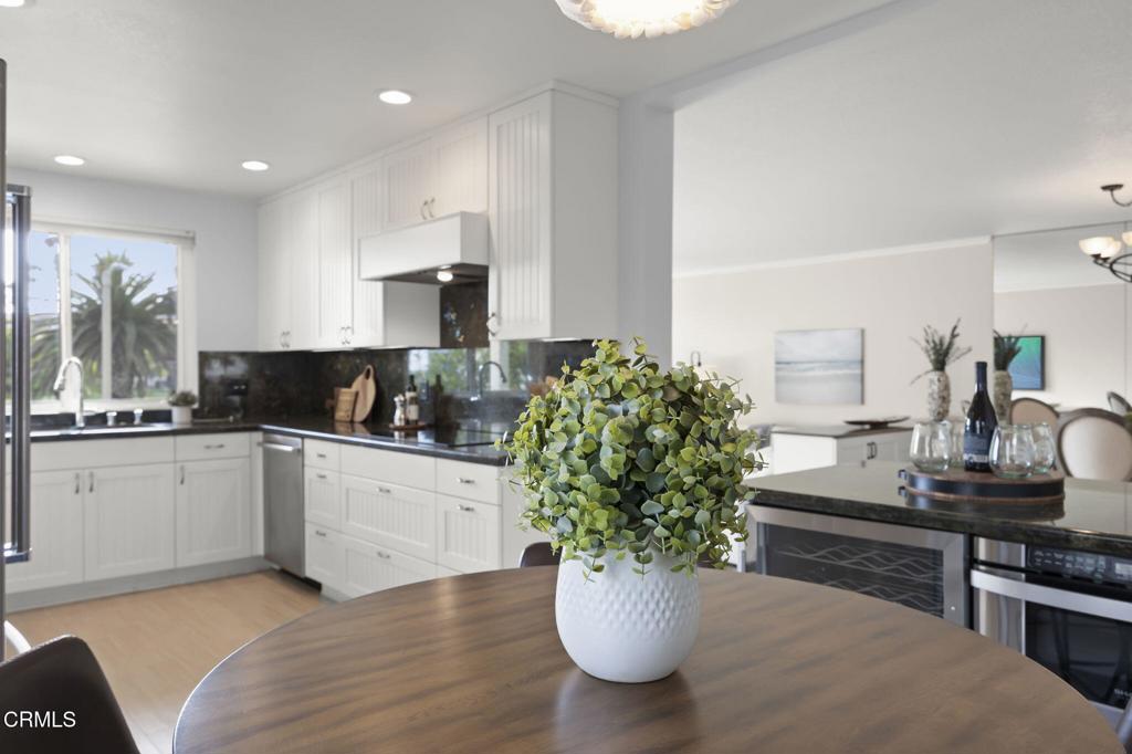 2205 Vina Del Mar