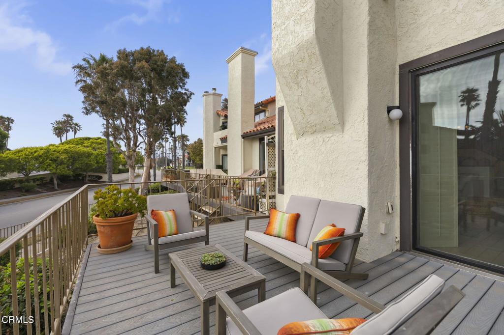 2205 Vina Del Mar