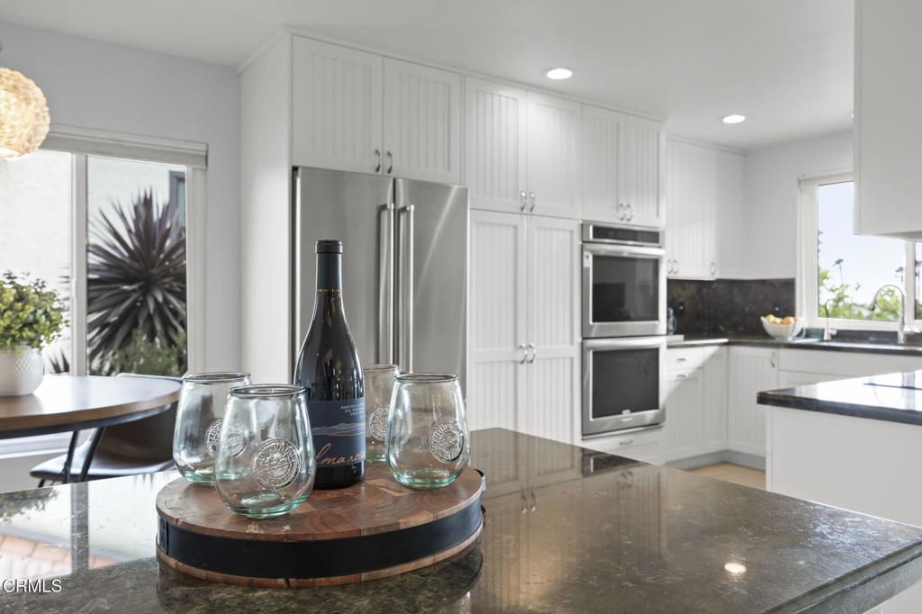 2205 Vina Del Mar