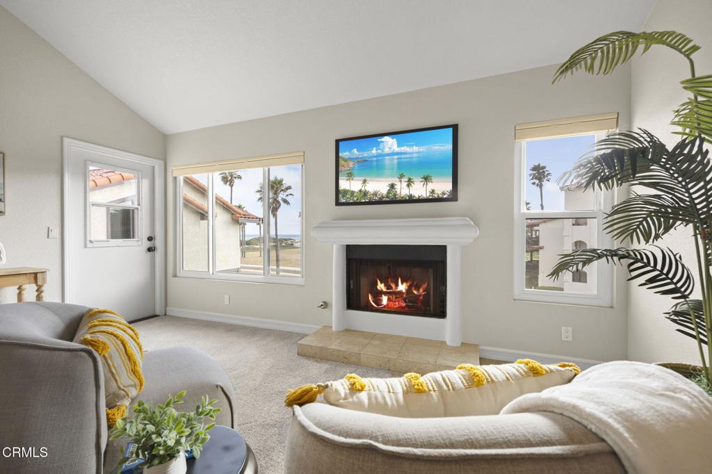 2205 Vina Del Mar