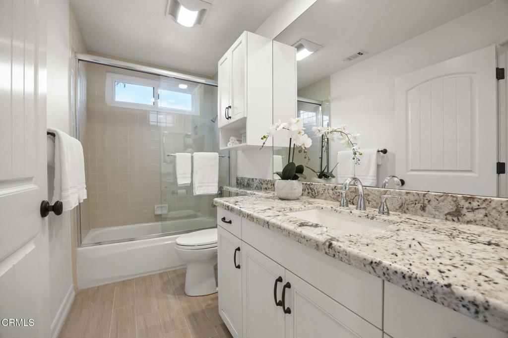 2205 Vina Del Mar