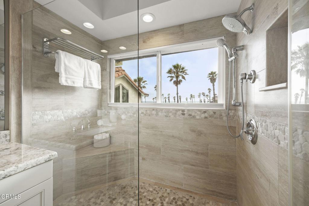 2205 Vina Del Mar