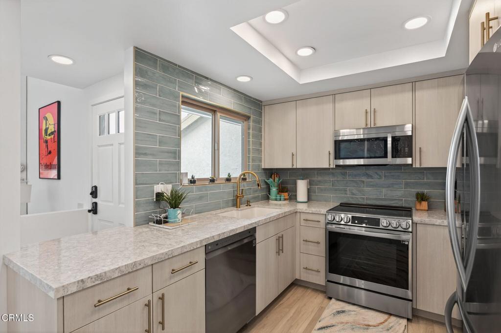 2947 Harbor Boulevard