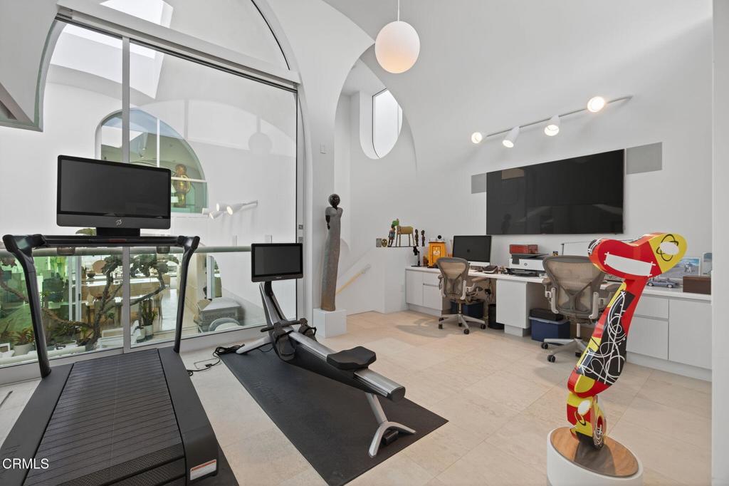 1211 Capri Way
