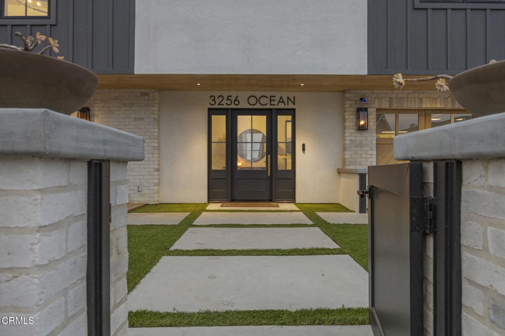 3256 Ocean Drive