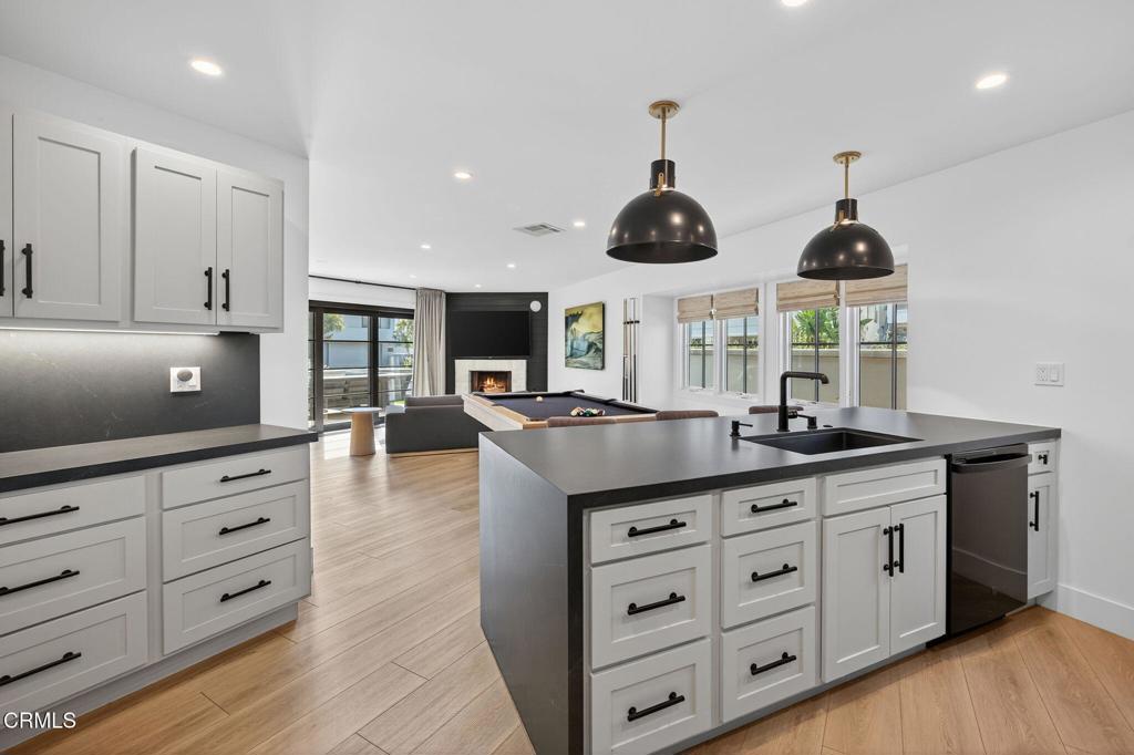 3256 Ocean Drive