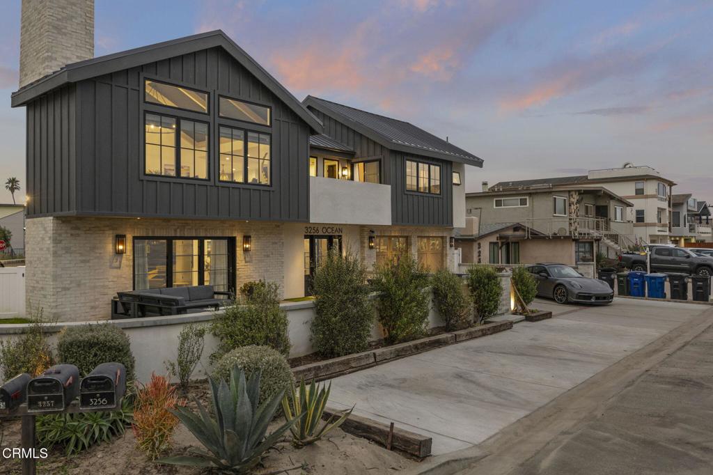 3256 Ocean Drive