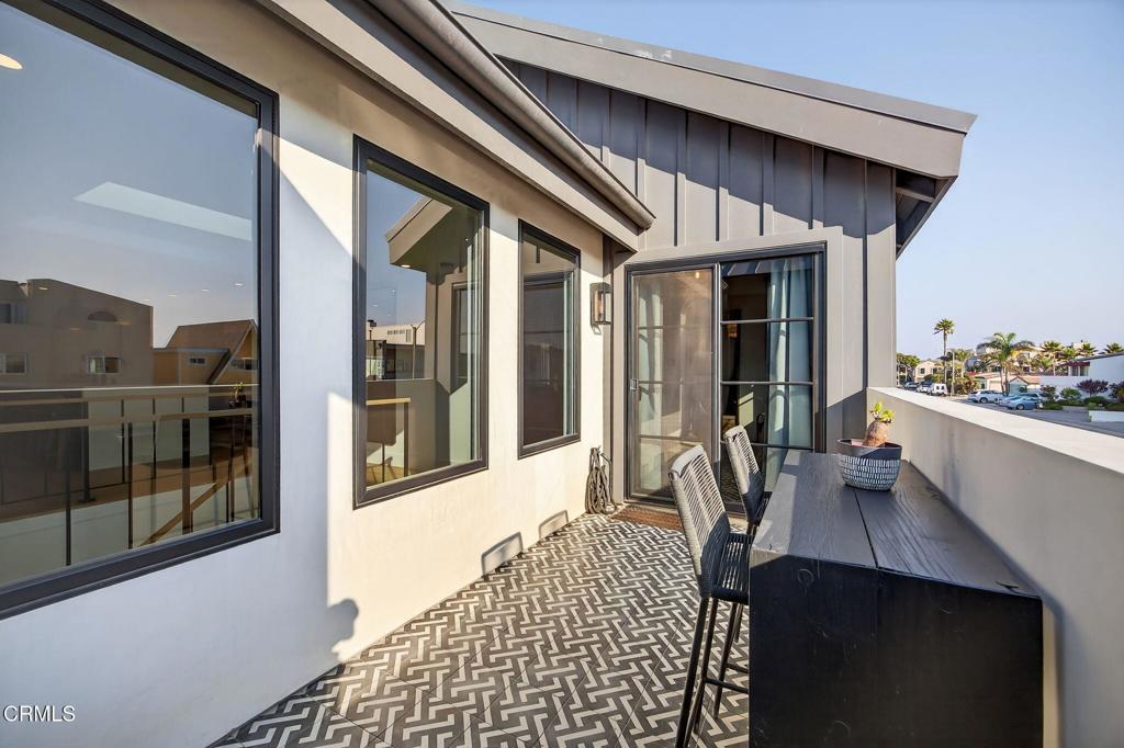 3256 Ocean Drive