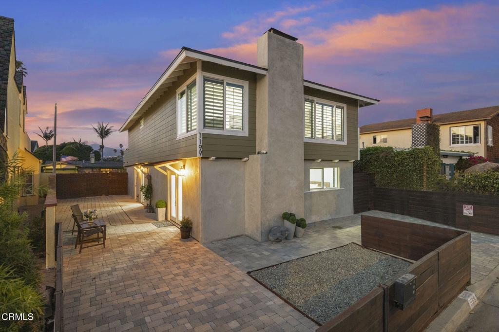 1199 New Bedford Court