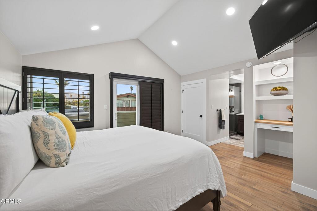 1199 New Bedford Court