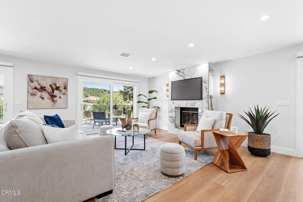 978 Colina Vista