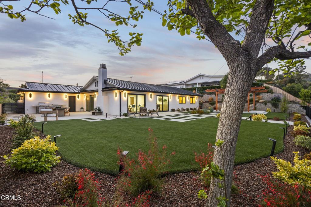 978 Colina Vista