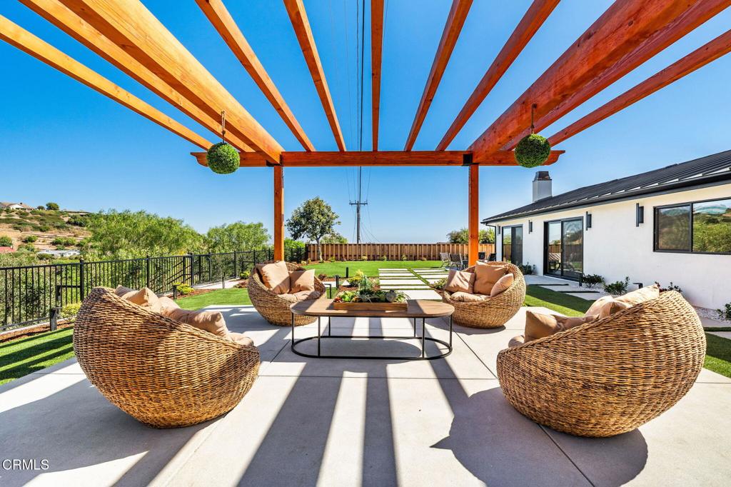 978 Colina Vista