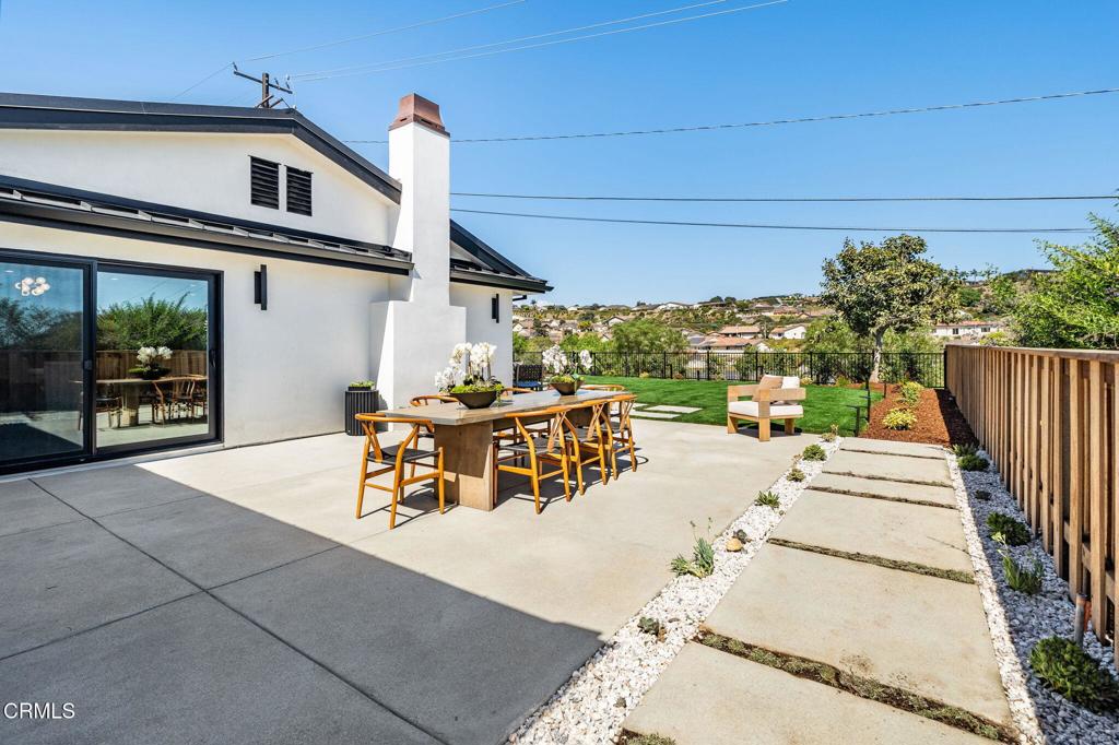 978 Colina Vista