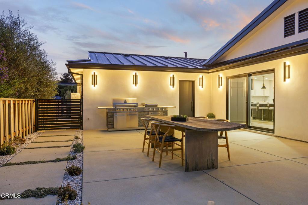 978 Colina Vista