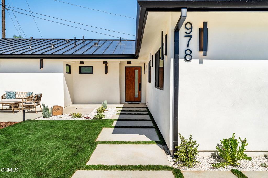 978 Colina Vista