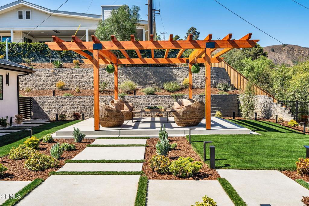 978 Colina Vista