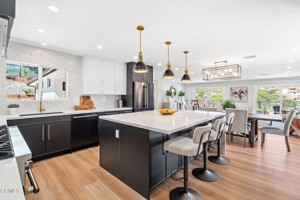 978 Colina Vista