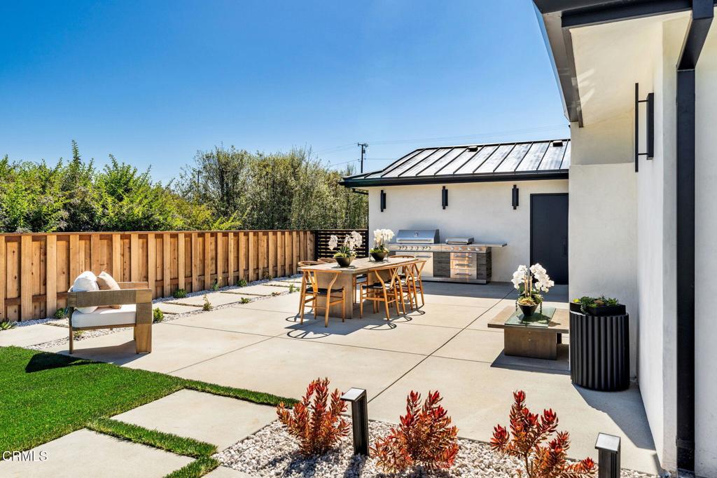 978 Colina Vista