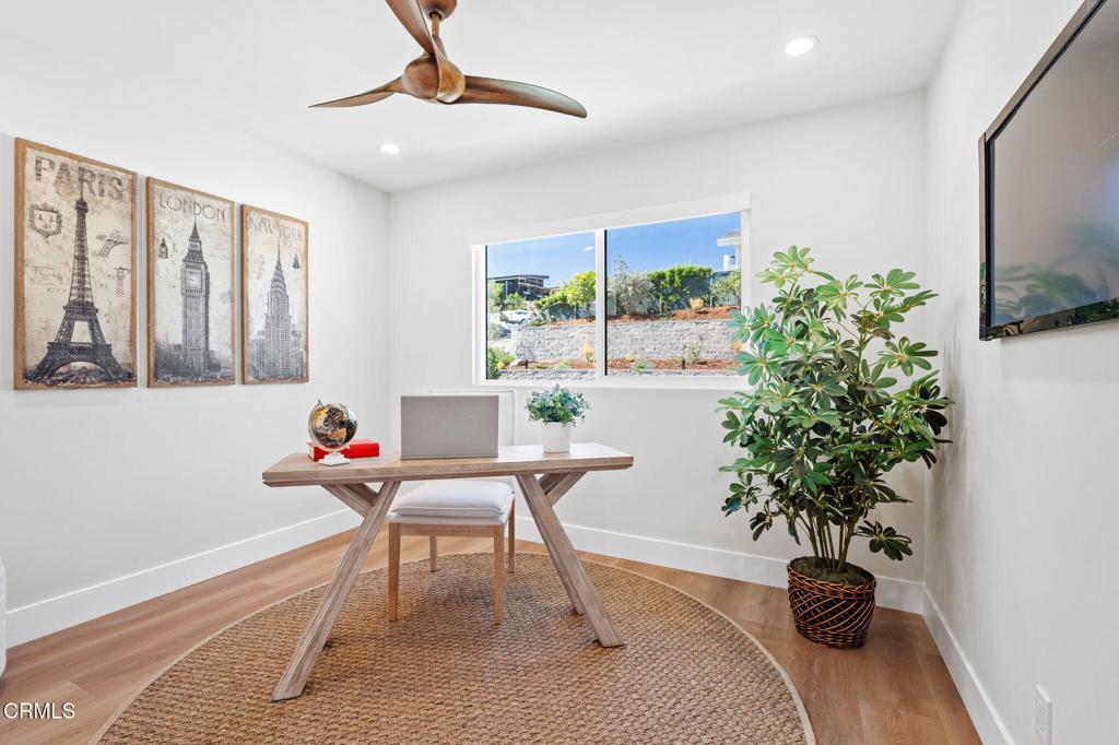 978 Colina Vista