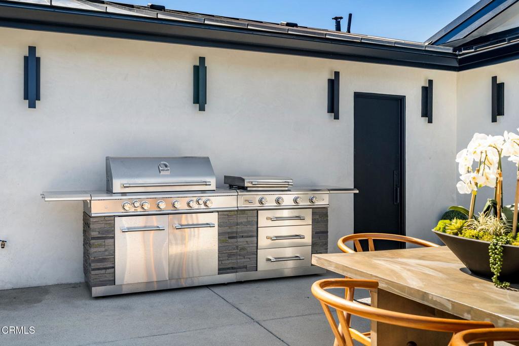 978 Colina Vista
