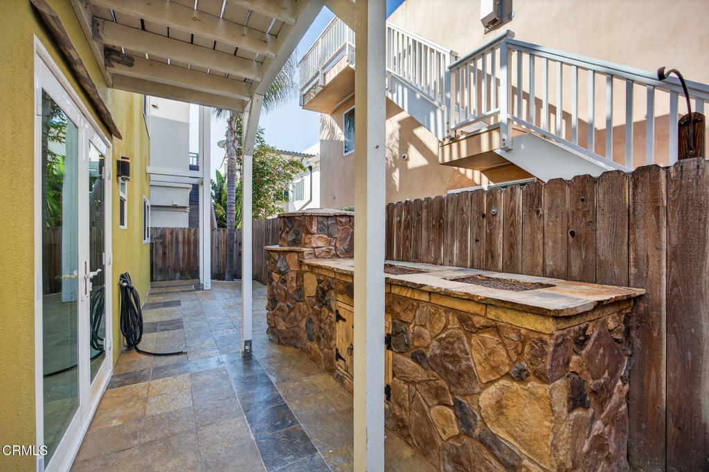 3715 Sunset Lane