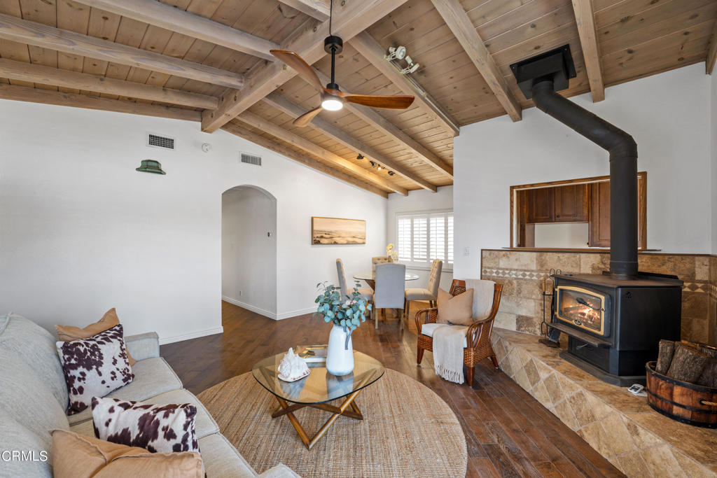 3715 Sunset Lane