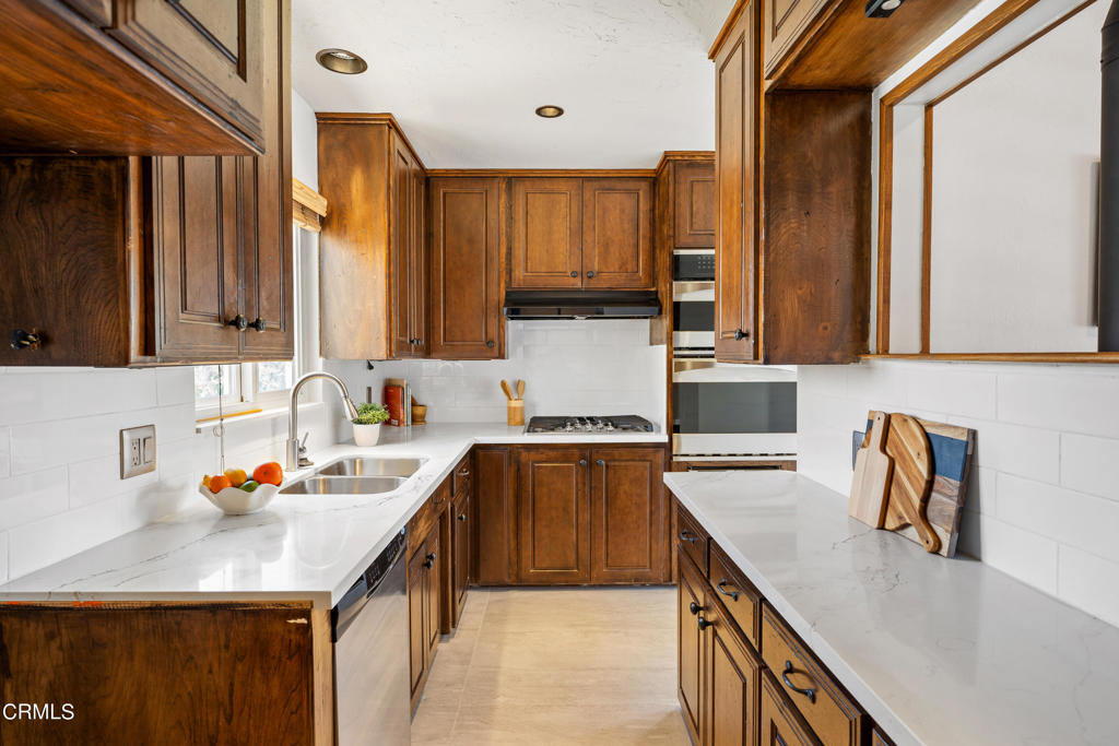 3715 Sunset Lane