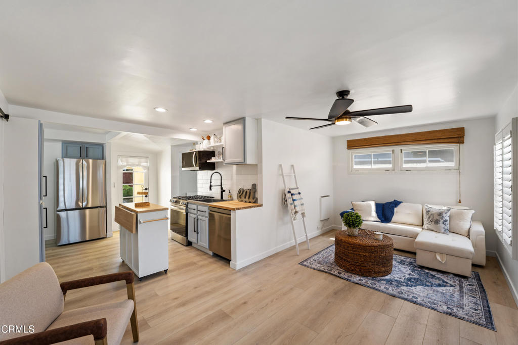 136 Los Angeles Avenue