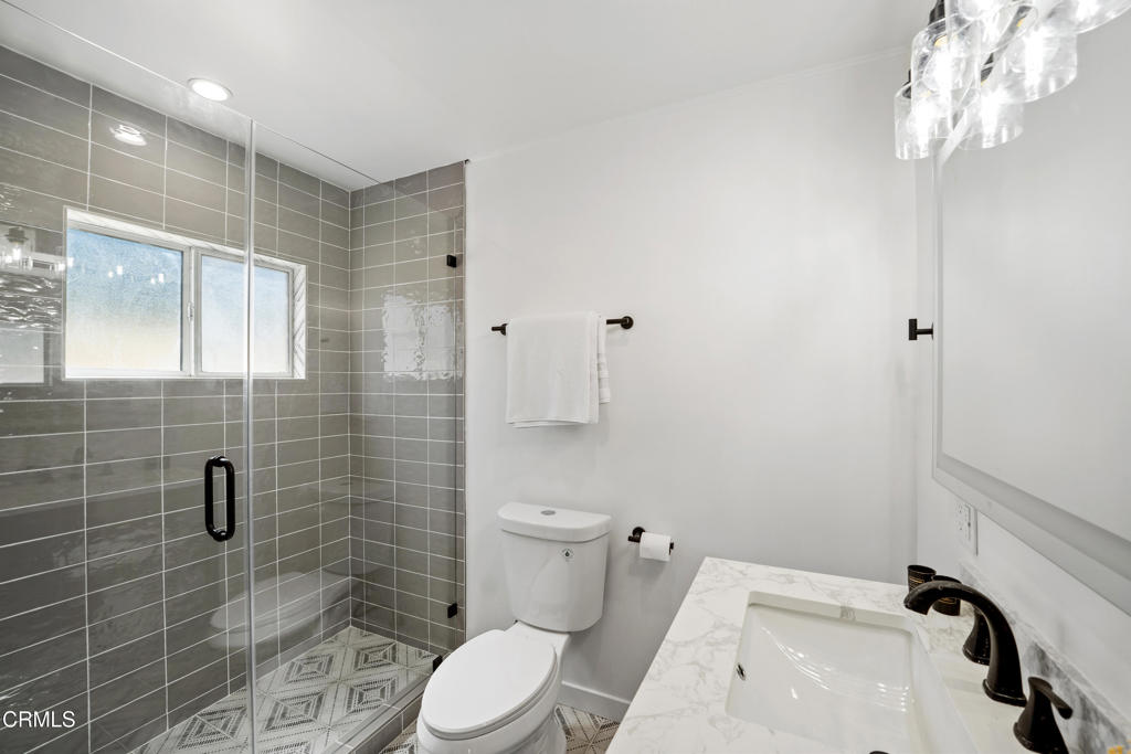 136 Los Angeles Avenue