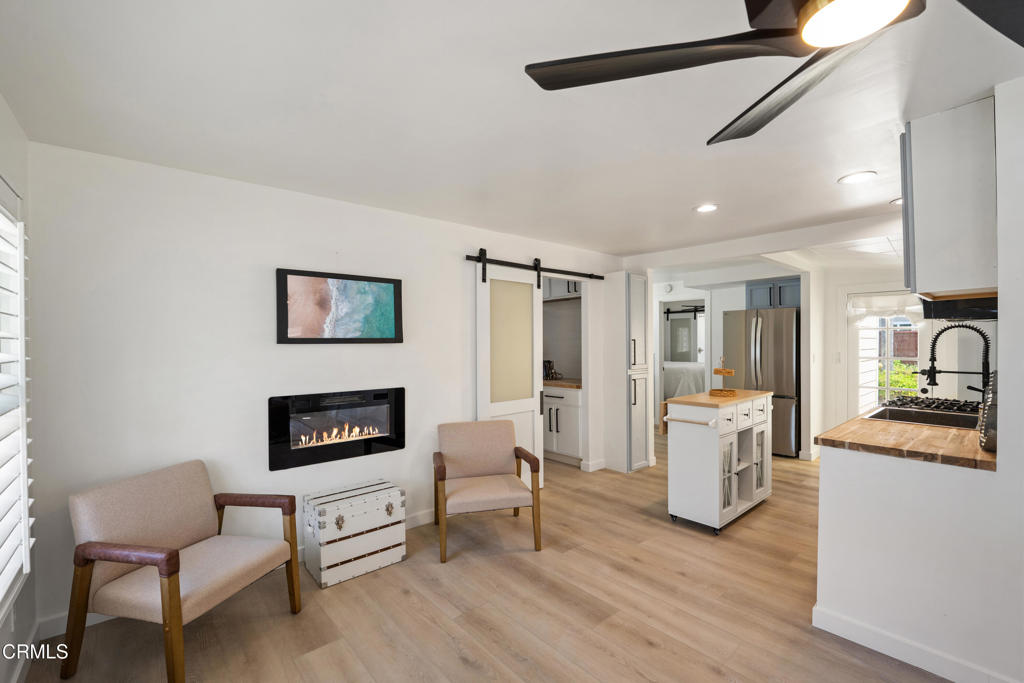 136 Los Angeles Avenue