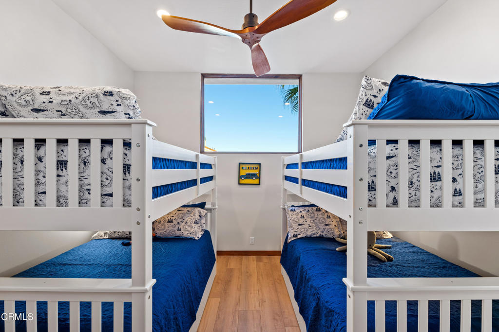 1417 Marine Way