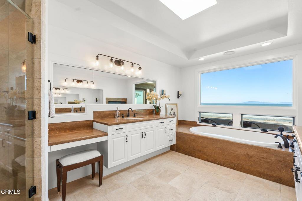 1417 Marine Way